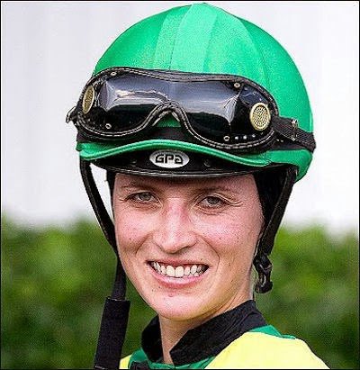 ScottWykoffWBAL's tweet photo. Make it 900 wins (and counting) for jockey #ForestBoyce as the @GarrisonForest-grad was in the irons & at the reins as Thruster, a 4yo MD-bred trained by Donald Barr, took the 1st at @LaurelPark! It’s been amazing following her career in her own backyard at @LaurelPark @PimlicoRC https://t.co/1GaKGzfUOf