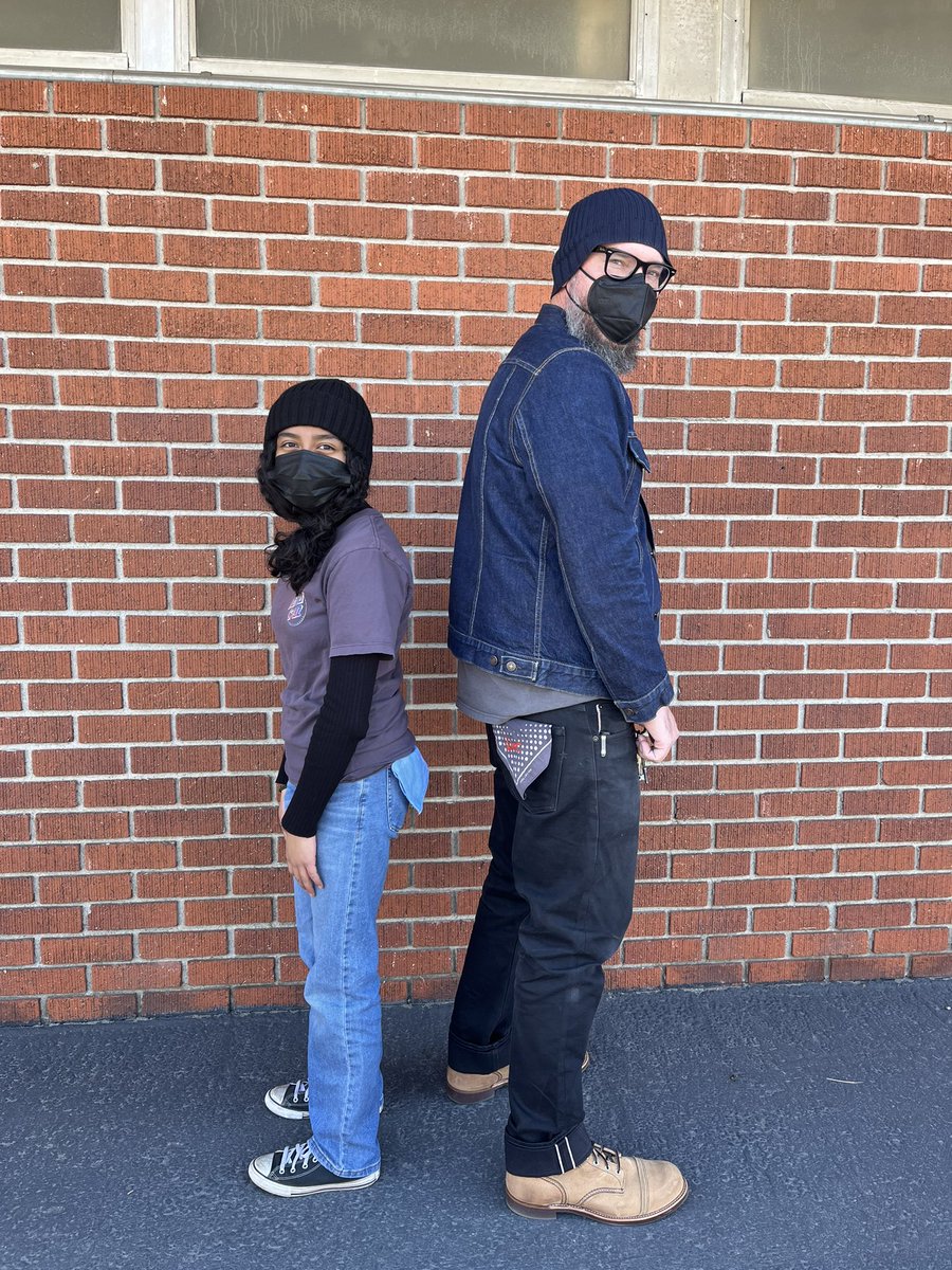 DrPhilipSwartz's tweet photo. Will the real Dr. Swartz please step forward? #vineyardstem #omsd #middleschoolrocks #honored #dressasateacher #denim #beanies https://t.co/kToeA0eKOJ