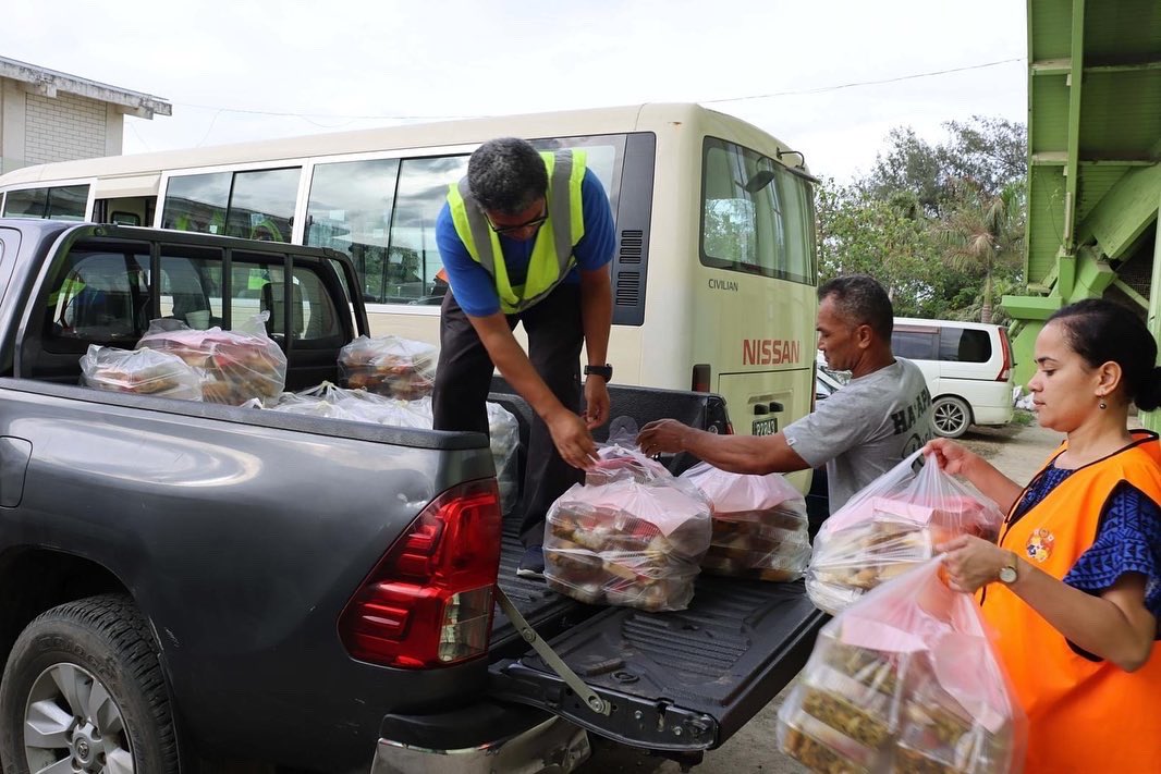 WCKitchen's tweet photo. To support families impacted by the volcano eruption in Tonga, WCK is working with 12 local restaurants to provide 3,000+ daily plates across 15 locations. In addition to Tongatapu—the country’s most populated island—we’re delivering meals on 2 neighboring islands. #ChefsForTonga https://t.co/num7kGQjGo