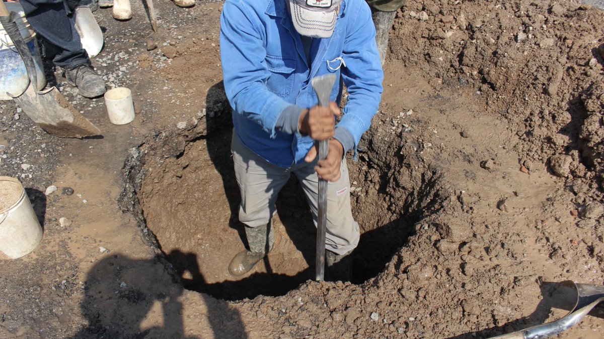 InfoAgenda_Mor's tweet image. #03Feb | Durante los primeros 27 días de ejercicio de la nueva administración, el @SAPACCuernavaca, ha reparado 170 fugas en líneas de distribución.
Más ℹ️👇facebook.com/42347922805536…