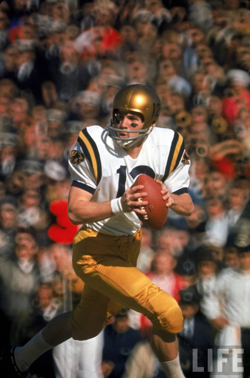 Happy 80th birthday to Captain American himself, Mr. Roger Staubach! 