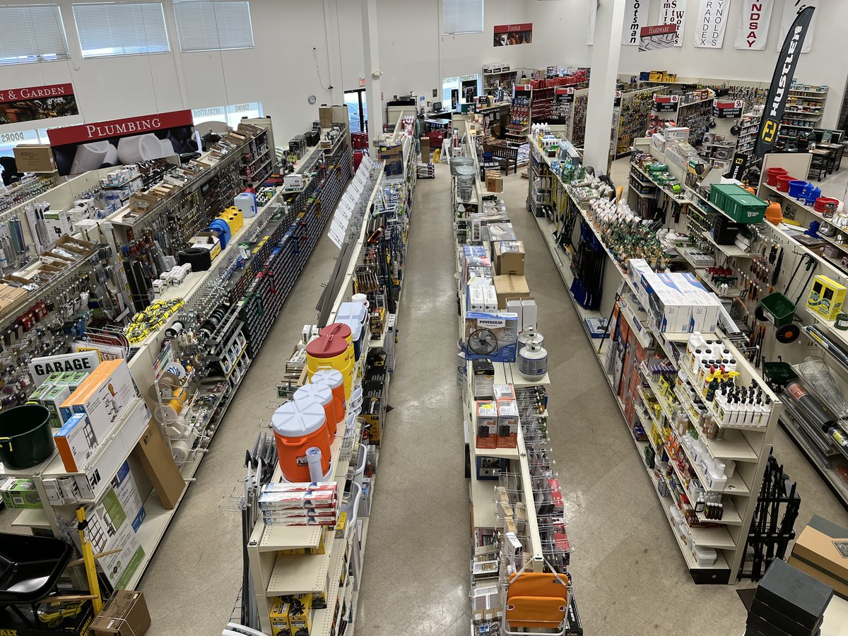 HomeFergus's tweet image. What would you LOVE for Valentine's Day from Fergus Home &amp;amp; Hardware? #smallbusiness #hardwarehank #shoplocal fergushomeandhardware.com