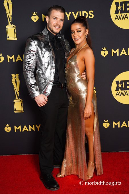 Happy birthday to this goddess. Sooo very happy you came into my life and love the gift of sharing every<a href="/tag/eyecontact"class="tags"><span>#eyecontact</span></a>