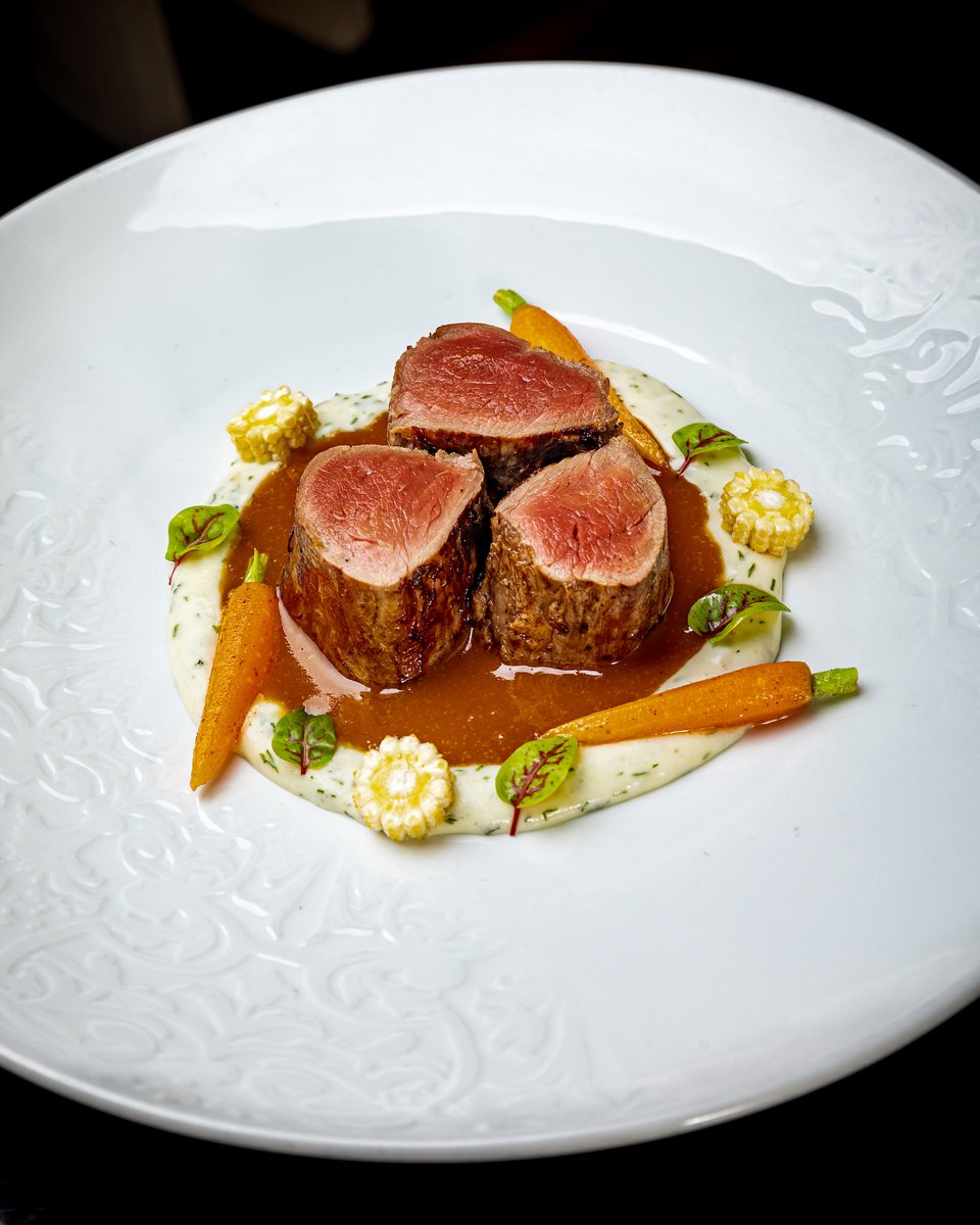 Haznos caso, se están cocinando cosas muy ricas en esta casa. Babea, corre a la web y reserva tu mesa ✌🏻🔥🐓🥦

RESERVAS ☎️👉🏻 bit.ly/reservaentrasto
📍 Calle Menéndez Pelayo esquina calle Santa María

#seTrasTO