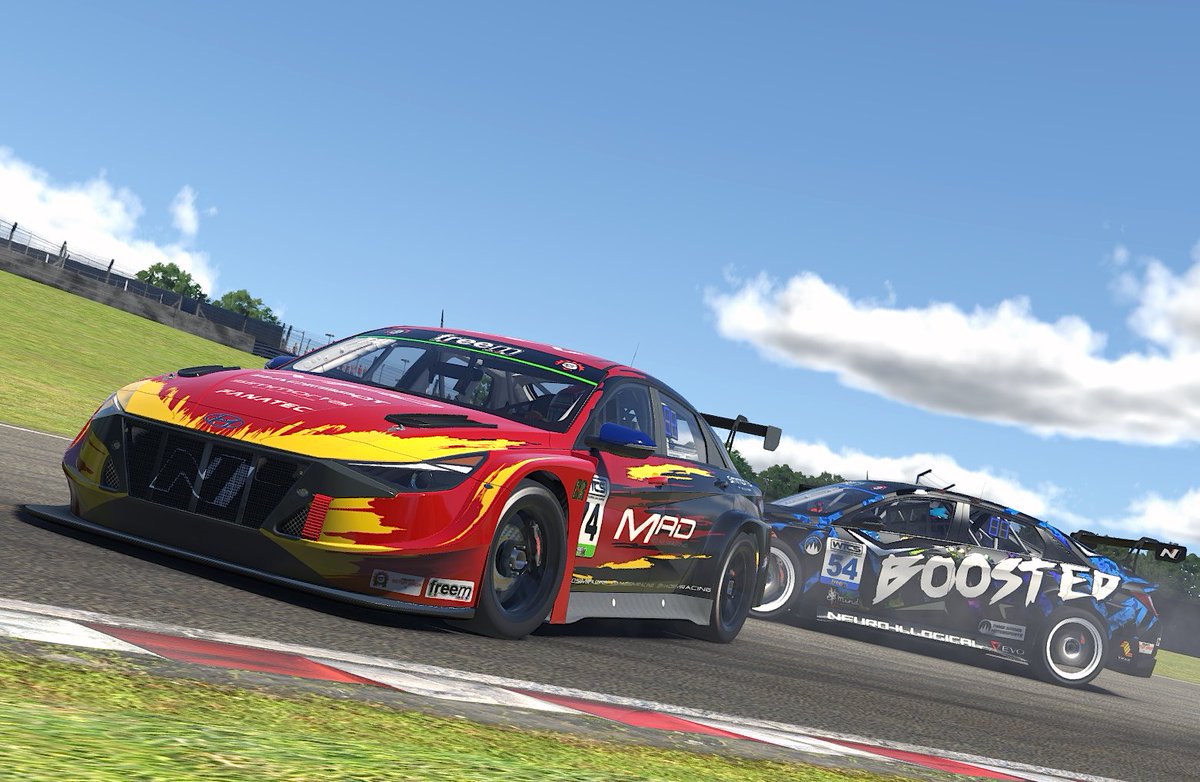 RaceSpot TV tweet media