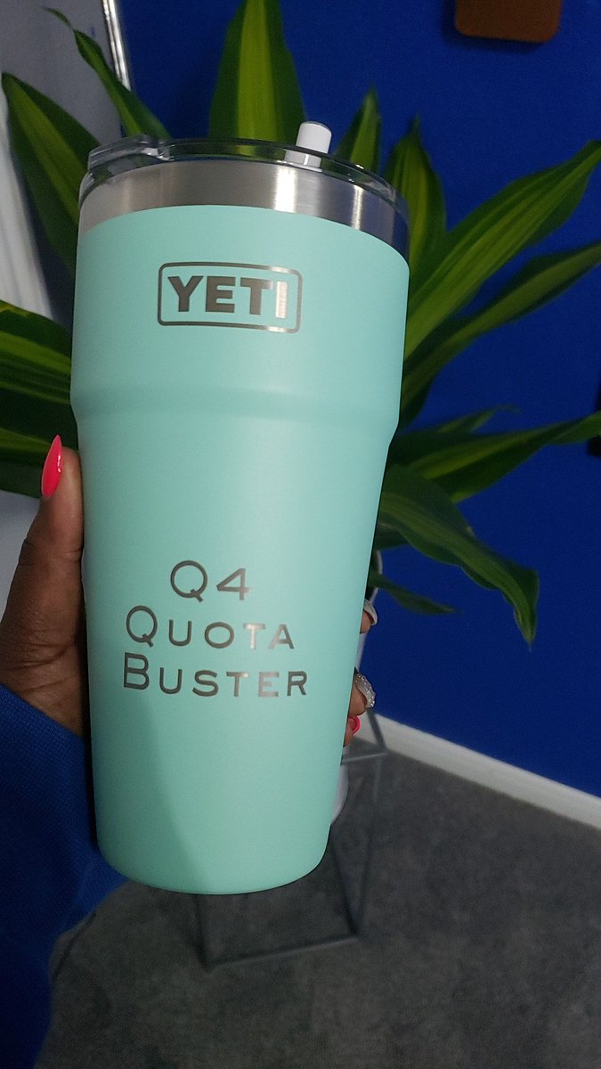 KimMerritt_7's tweet image. I always love a good surprise treat in the mail!  Thanks @bbarron21 for acknowledging our success last quarter. #apopofcolor #STEMscopes #Quotabuster #myteamismadeofsuperheroes