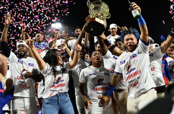 CAMPEONES!!!
@caimanesLPB campeón de la #SerieDelCaribe2022!!!
#CAIMANESESCOLOMBIA #CaimanesDeBarranquilla #Barranquilla #colombia