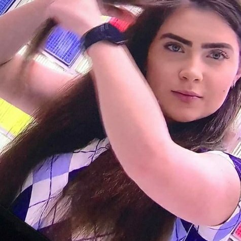 poptime's tweet photo. O CABELO DA JADE, SOCORRO 💀 #BBB22 https://t.co/qqTAQJnQSj