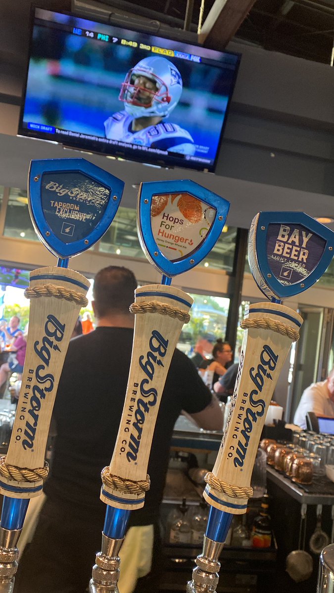 ShannonOliviero's tweet photo. One of these things is not like the others… #HopsForHunger @BigStormBrewing @FeedingTampaBay https://t.co/PZFRpdKPhw