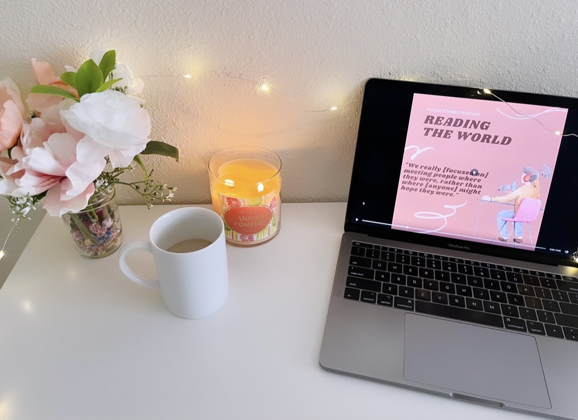 Momentum_Comm's tweet image. &quot;Making sure my workspace is clean, organized, and aesthetic to how I want always motivates me when working from home!&quot; - Grace Yoon, Intern 💻👍🏼

#WFHTips