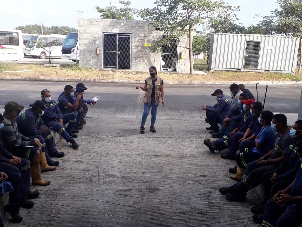 Hoy en @metrocaribe02 capacitamos a nuestros Técnicos de Mantenimiento sobre Pedagogía en Autocuidado, con el objetivo de reforzar la importancia del autocuidado y estar al pendiente de su área de trabajo, elementos de protección personal, con el fin de evitar accidentes 💙❤️