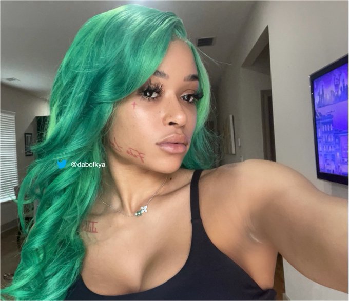 Just a dab💚 https://t.co/7BxkzprIUd<a href="/tag/shakethatasssaturday"class="tags"><span>#shakethatasssaturday</span></a>