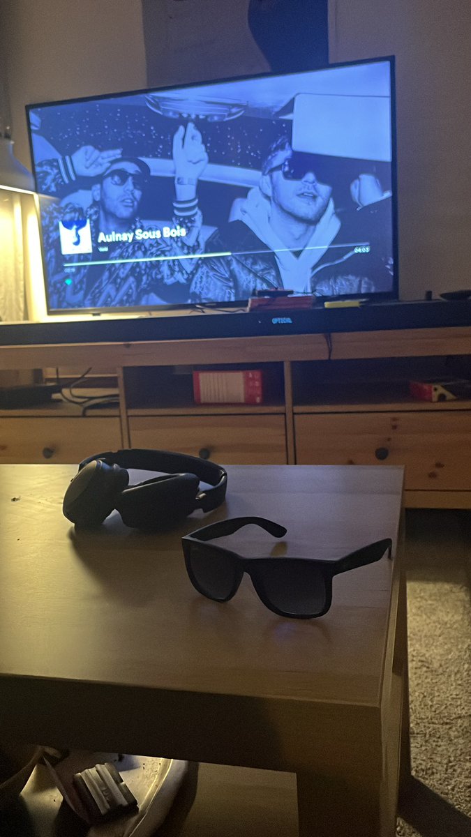 LiveShtroumffy's tweet photo. J’suis juste prêt en fait h-1 mon pote #vald #v #fcvald https://t.co/whQM8SHZNT