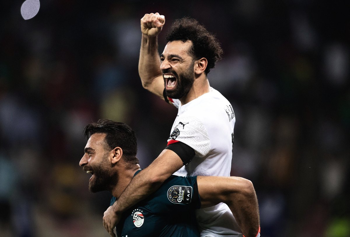 GiorgioD97's tweet photo. 🏆 #AFCON2021 

🇨🇲 #Camerun 0️⃣(1)-0️⃣(3) #Egitto 🇪🇬 

#TeamEgypt di nuovo in finale 5 anni dopo; protagonista il portiere #Gabaski con due rigori neutralizzati.
Grande delusione invece per il #TeamCameroon padrone di casa. In finale sarà #Mané vs #Salah.

#CMREGY @CAF_Online https://t.co/Rl0K5yZEWj