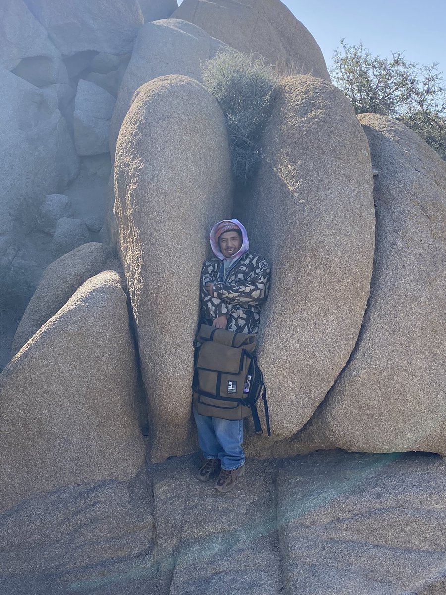 slummmy's tweet image. Coochie rock