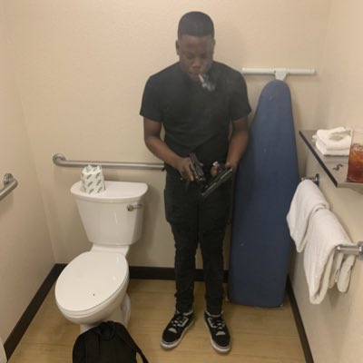 lipopofficial's tweet photo. #NewProfilePic https://t.co/WQR2pwPBGX