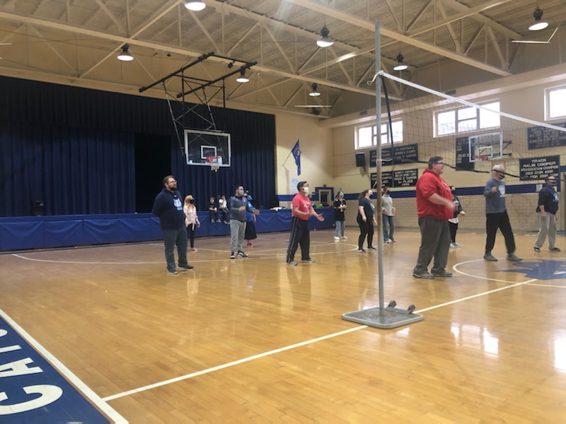 StAloysiusAcad's tweet photo. Last but not least was the annual 8th Grade vs. Faculty volleyball game. It was a tight game, but in the end, the Faculty pulled out the victory by one point. #volleyball #CSW22 #facultywon #catholicschoolsweek2022 https://t.co/suVCKMUxTf