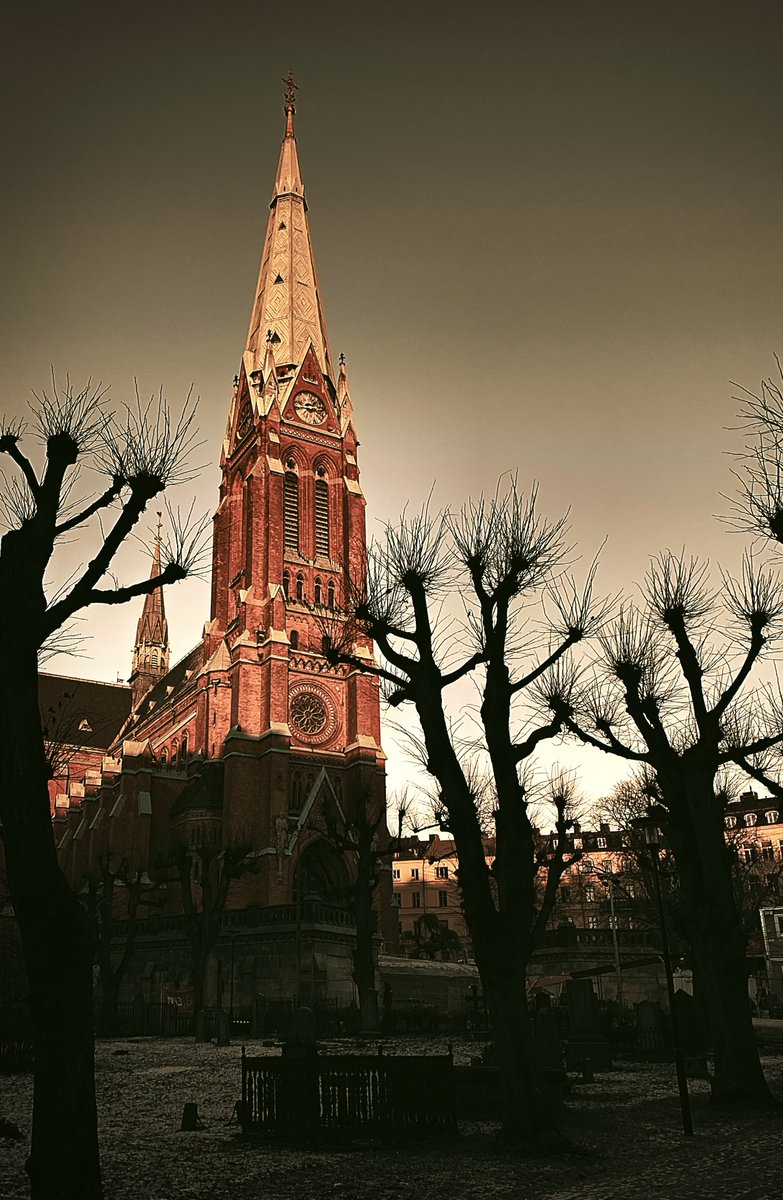 ScramblingRat's tweet photo. ⛪️👻The stunning - and supposedly haunted - St. Johannes Kyrka (St. John's Church) c. 1651, Stockholm, Sweden 🇸🇪

So stoked to have gotten this shot during one of Sweden's mid-day winter sunsets!

👉Get the 1 of 1 NFT here:
https://t.co/MOvt5qSVkt
#NFTCommunity #NFTs #visitsweden https://t.co/o2EqkuWnYK