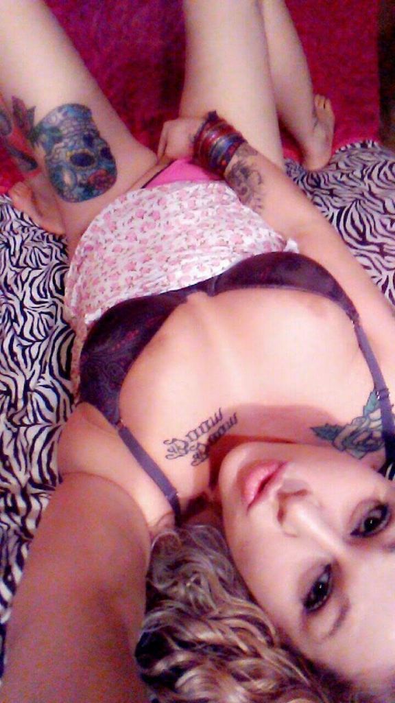 FindomQueen773's tweet photo. The question should be, do you need a domme to serve? If you're interested we can discuss details. Dm me #findom #paypigwanted #serveme #worship #paypig #drain
#humilliation #sph #fettish #Dominatrix #feminist #femdom https://t.co/xB9b5aCAf3