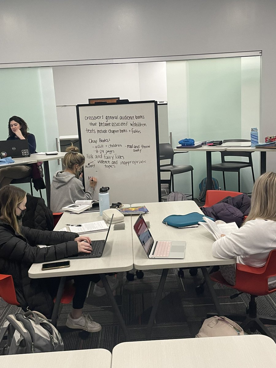 Lauren Wolter tweet media