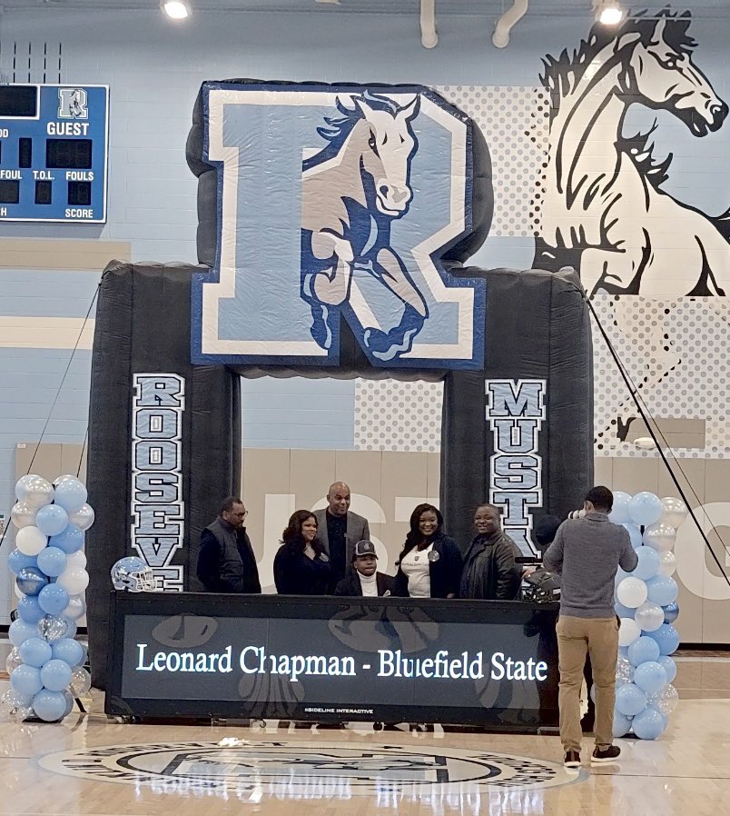 Roosevelt HS Dallas tweet media