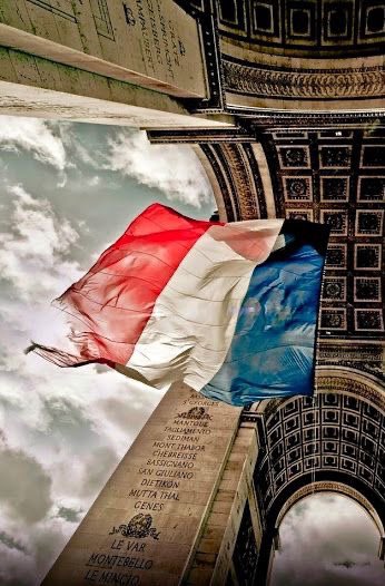 Freyja2north's tweet photo. Quand on me demande quel parti je défends, je réponds que je défends la France. https://t.co/B3vR7tDthB