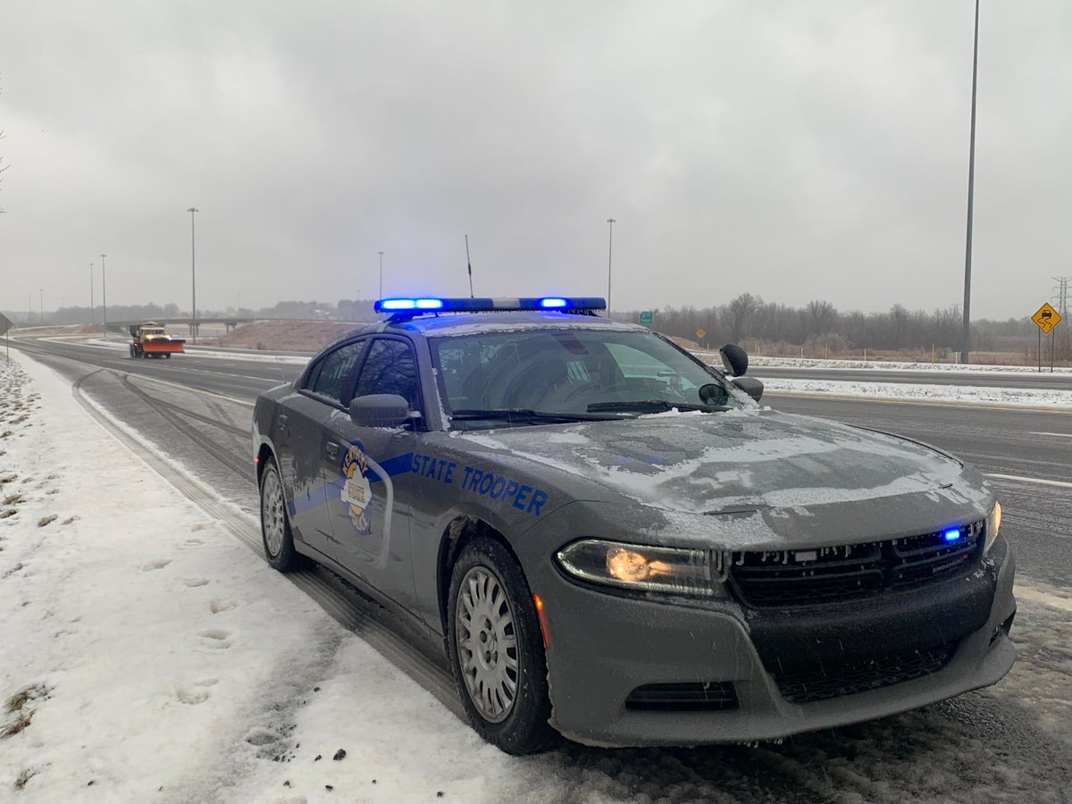 KY State Police (@kystatepolice) on Twitter photo ❄️TRAVEL/WEATHER UPDATE❄️
As of 6 p.m., KSP has responded to 80 weather-related collisions and 57 calls for 'motorist assist' across the state. Please stay home and allow our partners at <a href="/KYTC/">Kentucky Transportation Cabinet</a> to treat the roads. #kywx #winterstorm ❄️TRAVEL/WEATHER UPDATE❄️
As of 6 p.m., KSP has responded to 80 weather-related collisions and 57 calls for 'motorist assist' across the state. Please stay home and allow our partners at <a href="/KYTC/">Kentucky Transportation Cabinet</a> to treat the roads. #kywx #winterstorm