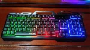 TwitchZobby11's tweet photo. 🔥SORTEAZO🔥 Teclado gaming! Especial 6.000 seguidores! 

REQUISITOS: 

-Seguirme en YT, dar like y comentar el vídeo!
- Dar RT y seguir a @ClashLoco 

Lo daré en el Extensible del Martes dia 8 de febrero!❤️ GRACIAS por todo!!!

https://t.co/fvrvNYUGlZ vía @YouTube https://t.co/npRs99WI2m