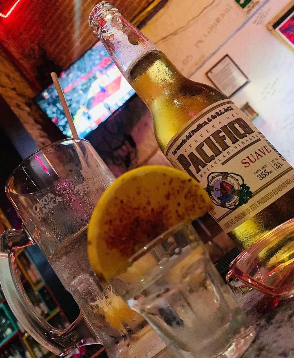 Así nomás #Cerveza + #Mezcal ¡Acompáñalos con unas butifarras! #Jueves 5-9pm 👋