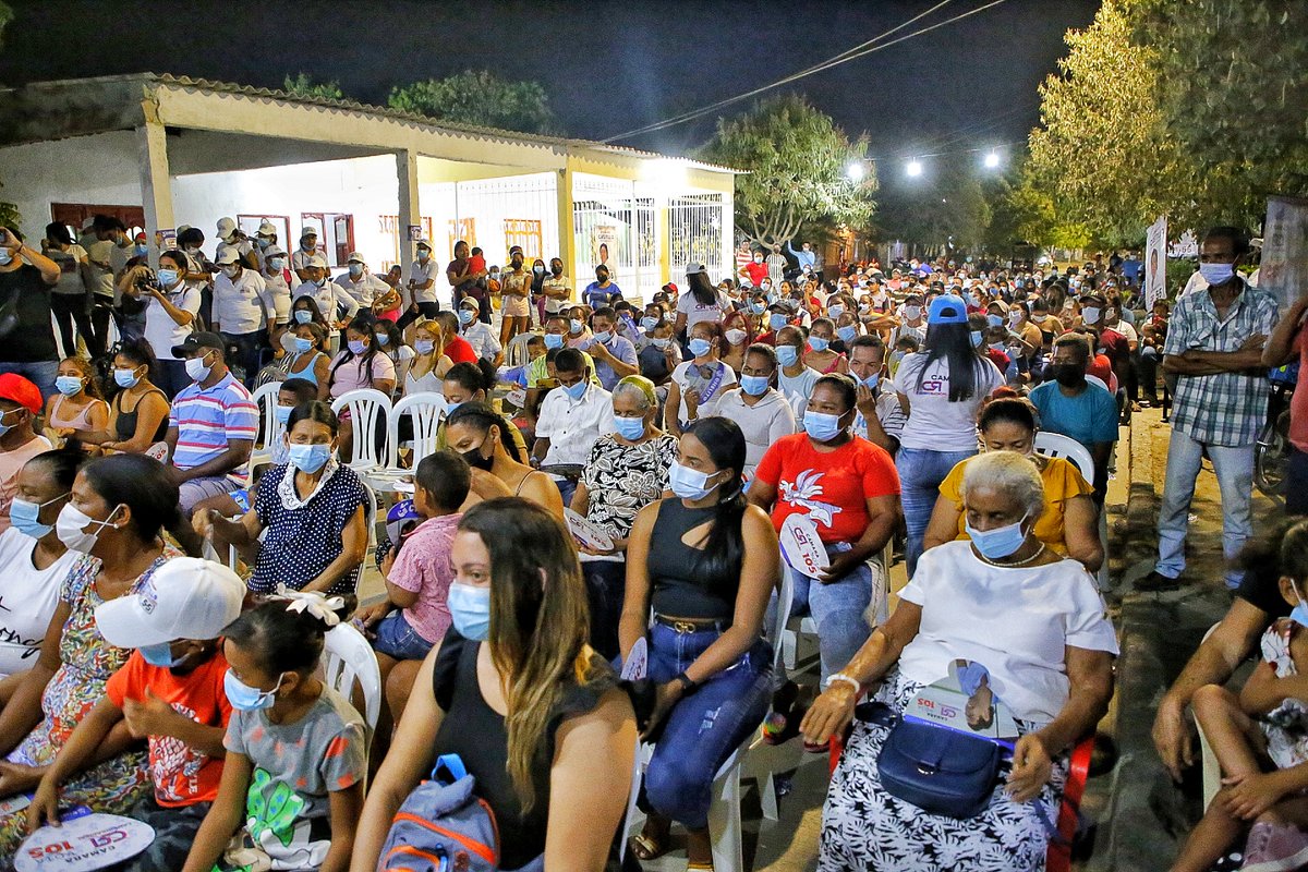 chelitodavilam's tweet photo. Mis llaves! nuevamente en Ciénaga, el #TeamChelito recibe un gran respaldo👏👏👏
Junto a mi hno, el actual concejal Edward Ocha Martínez, más conocido como “Chichi Ochoa” en un evento que llamamos “SE LLENO LA CASA” ya que compartimos con más de 250 familias Cienagueras 🙌 https://t.co/G6Y2ygLhaJ