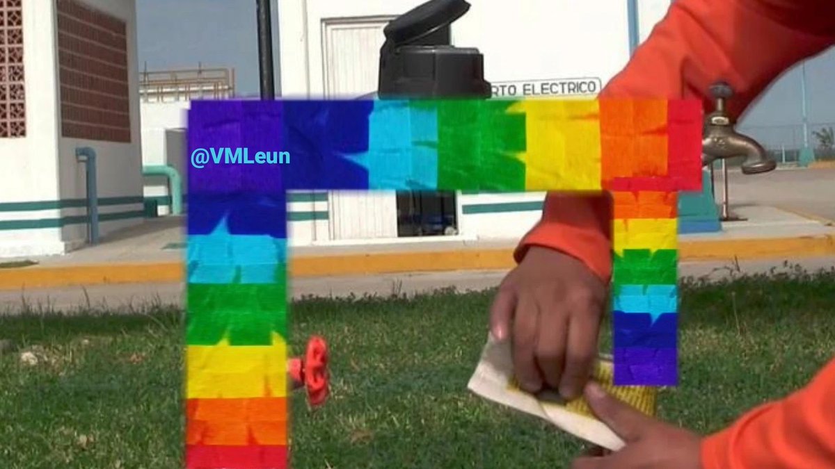 VMLeun's tweet photo. *Pronostican Helada*
Yo poniendo en práctica seis años de Art Attack para evitar quedarme sin agua y tampoco tener las tuberías más básicas de la colonia: https://t.co/ePNB6L96yU