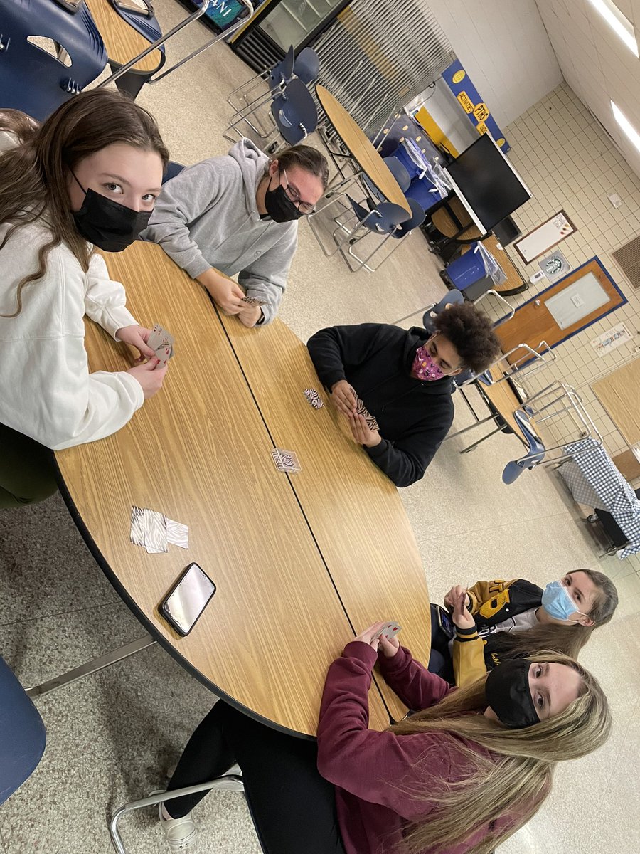 come de-stress with us in the cafeteria from 7-9 !! <a href="/pthsHOPE/">PTHS HOPE</a> <a href="/pthsnation/">Pequannock Township High School</a>