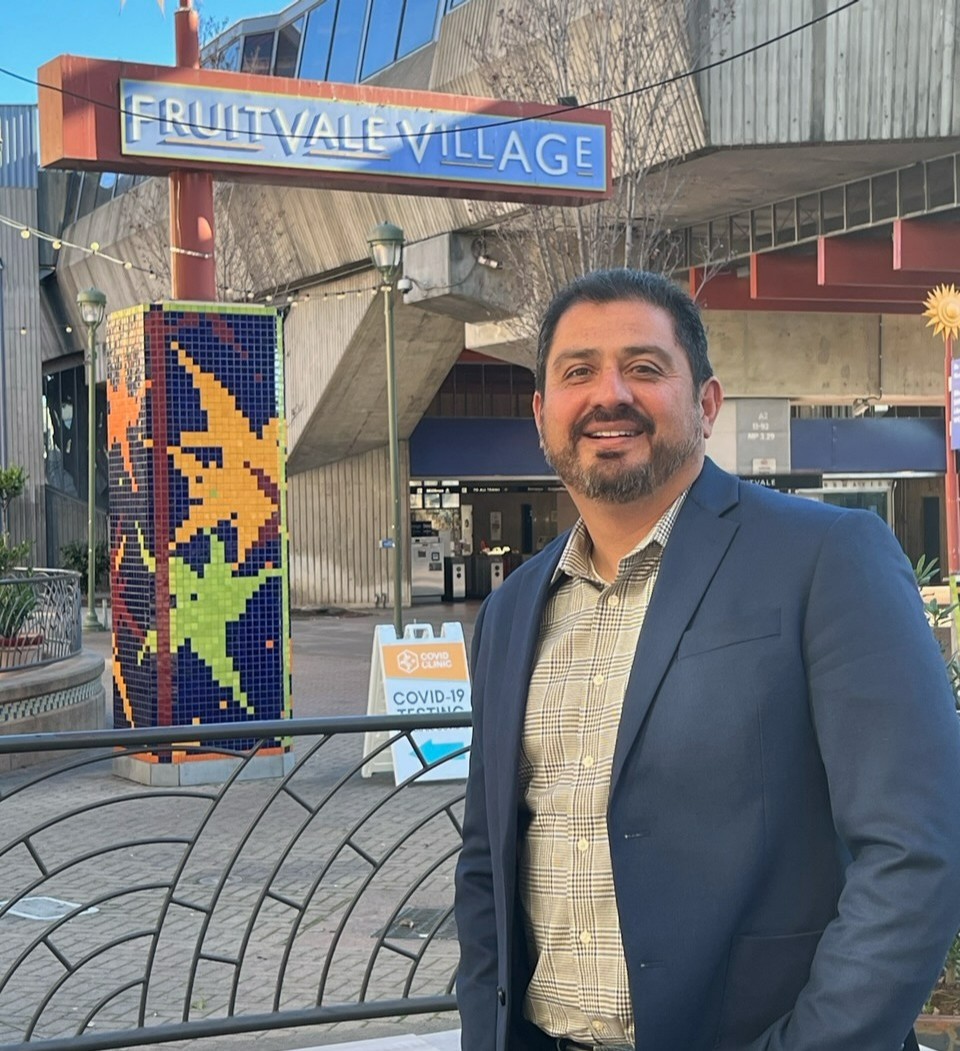 It was an absolute pleasure welcoming California Senator Ben Hueso from District 40 to the Fruitvale Village!