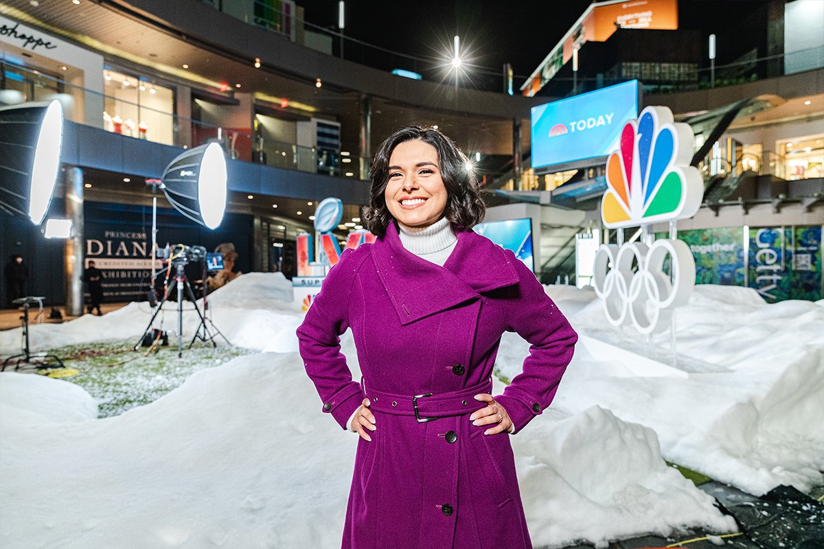 gdx_studios's tweet photo. This Once In A Lifetime activation for @NBCSports  was snow joke! We had a blast surprising Los Angeles with an unexpected Winter Olympics &amp; Super Bowl snow day. Our friends @TODAYshow even stopped by for the excitement. Swipe through for an inside look ❄️☃️ https://t.co/E5jxGOLIwV