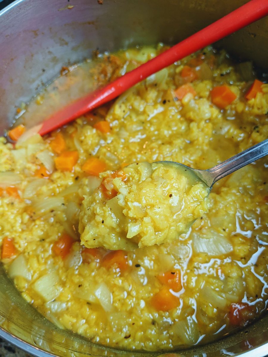 ChefKatieS's tweet photo. Middle Eastern Lentil Soup - #vegansoup #healthyveganfood #lentilsoup #middleeasternsoup #yellowlentils #oilfreevegan #wfpb #wholefoodsplantbased #oilfreevegan #fatfreevegan #hclf #healthyvegan #veganchef #veganrecipes #vegansoup https://t.co/Xq7gSE32nR https://t.co/78KgaBRy7F