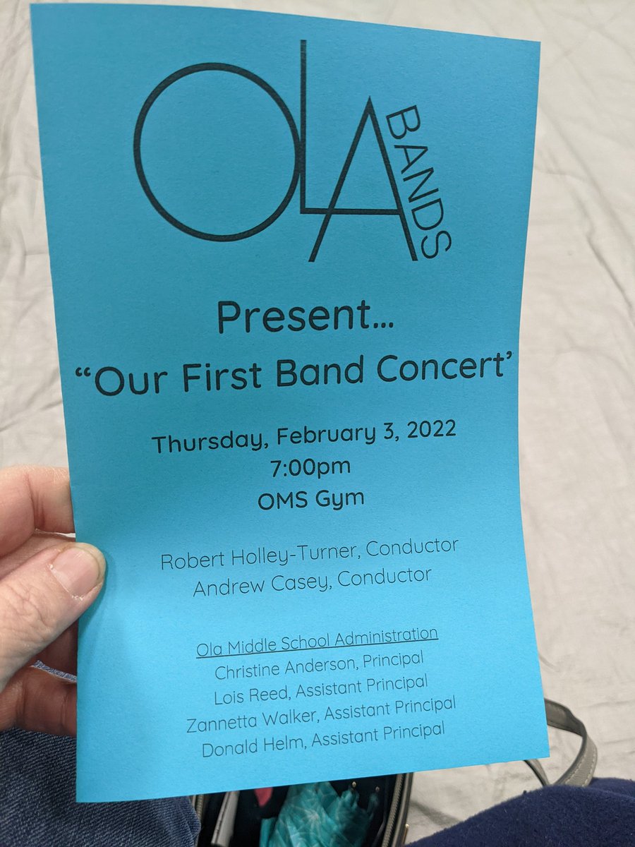 msbaileysmusic's tweet photo. Always love seeing former students succeed! I really enjoyed the first concert of the beginning band at OMS tonight. #HCS_FINEARTS #ExpectCreativity #nhebrightknights https://t.co/8nTM5OhnQw