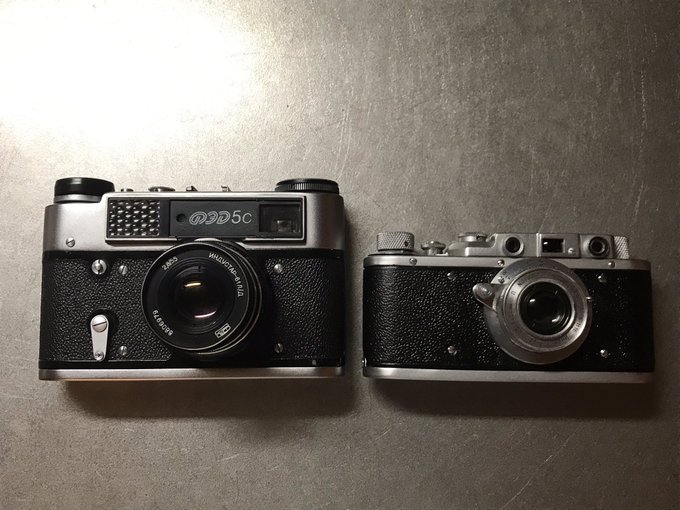 こう西側諸国のカメラを勝手にコピーしたり、魔改造変態ガラパゴス進化させたり、独自におかしな方向に突っ走ったロシアカメラは大変面白い。面白いが性能は・・・。なんだよ旧ソ連規格の感度65やら130のGOSTフィルムって?ASAで表示しろ。(その規格名も古い)>RT 