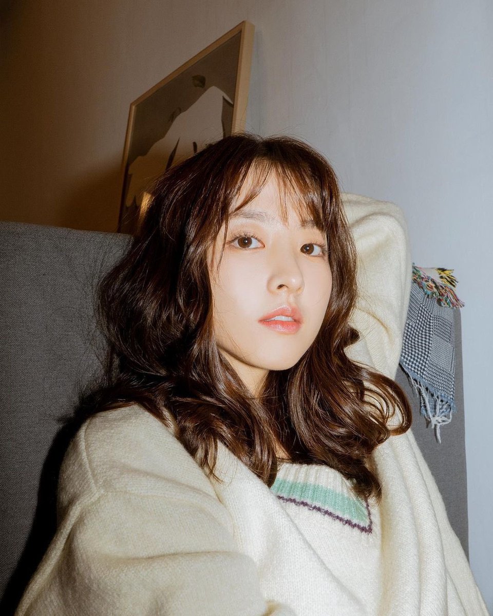 Kdramastars1's tweet photo. يُقال أن الممثلة Park Bo Young هي بطلة الدراما المقتبسة من ويبتون القادمة Morning Comes To The Mental Ward 🤍✨
 
📍ستصور الدراما الدافئة تجارب ممرضة حقيقية في قسم الأمراض النفسية.

 لمخرج دراما All Of Us Are Dead 🎬 https://t.co/DyeMOFEIrO