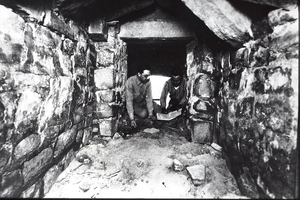 INAH tweet media