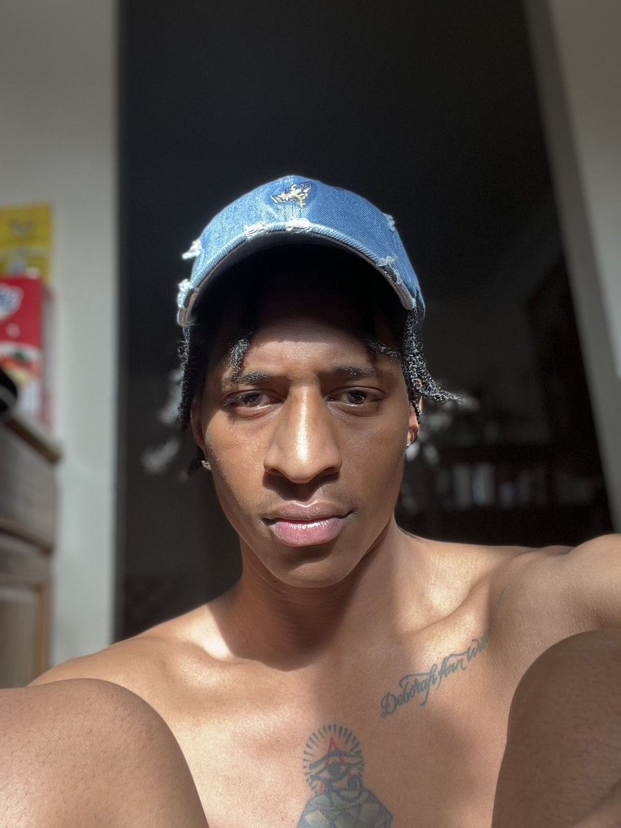 jentore_'s tweet photo. Nothing else matters as long as you focus 🧘 on me 🥵🌺#modeling #modelzone #seeme https://t.co/0cS5mq96ws