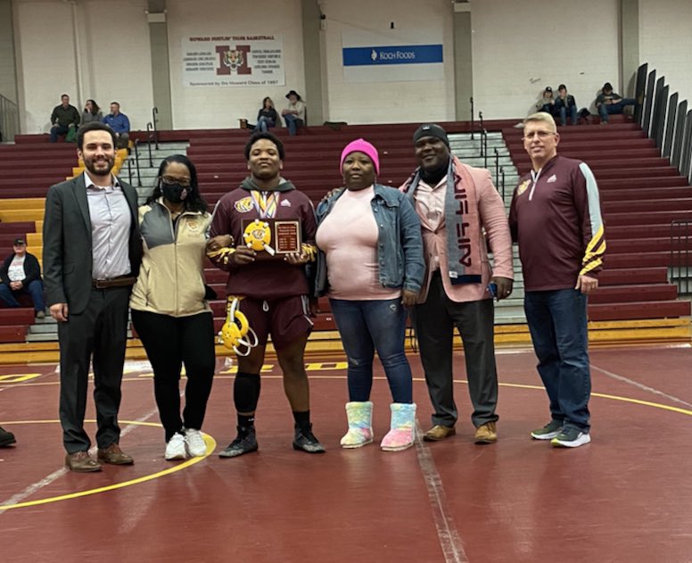 ZenaHanner80's tweet photo. Senior night for the @WrestlingHoward  is one for the books! This group of students laid the foundation for @howard_ready and the wrestling team @HustlinTigers. It was a pleasure to support them. Every student won their final match! #TheTigerWay🐅 https://t.co/ZvFMfdh9Pe
