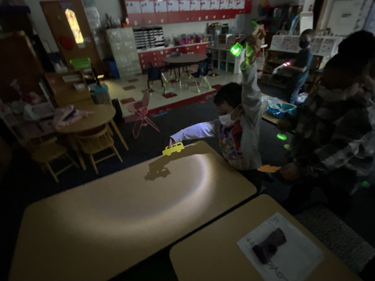 msflanary's tweet photo. Kinders love exploring shadows! @RBESCardinals 
#handson #handsonscience #kinder #kindergarten #kindersCan #explore #discover #science #happyclassrooms https://t.co/KEFSyEt8TT