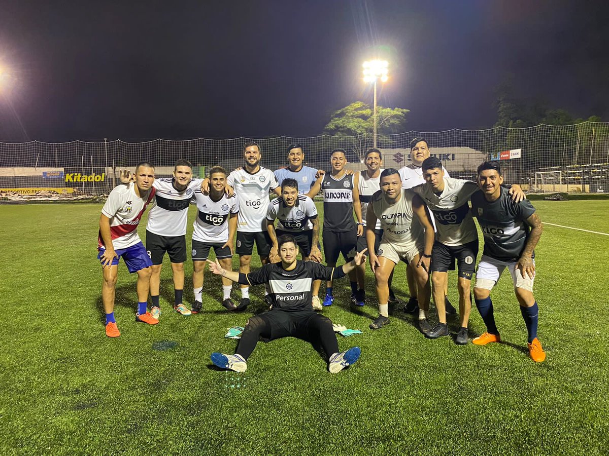 ¡Lindo partido!                                           Con cosas que mejorar, pero estamos en buen camino!                         Amistoso contra <a href="/nefastosfc_/">𝗡𝗲𝗳𝗮𝘀𝘁𝗼𝘀 𝗙𝗖</a>                Resultados: FPT Olimpia 6-1.                   2do: FTP Olimpia 0-5.   3ro: FTP Olimpia 5-4! A seguir!