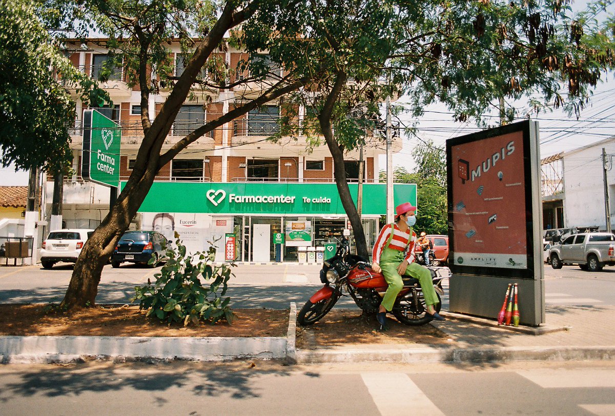 bkunzles's tweet photo. Texturas de Asunción, Paraguay.
#35mm #Portra400 @FILMWAVE_ @FilmAllOver @coolfilmclub @kodakcameraclub https://t.co/McgmqV9UeP