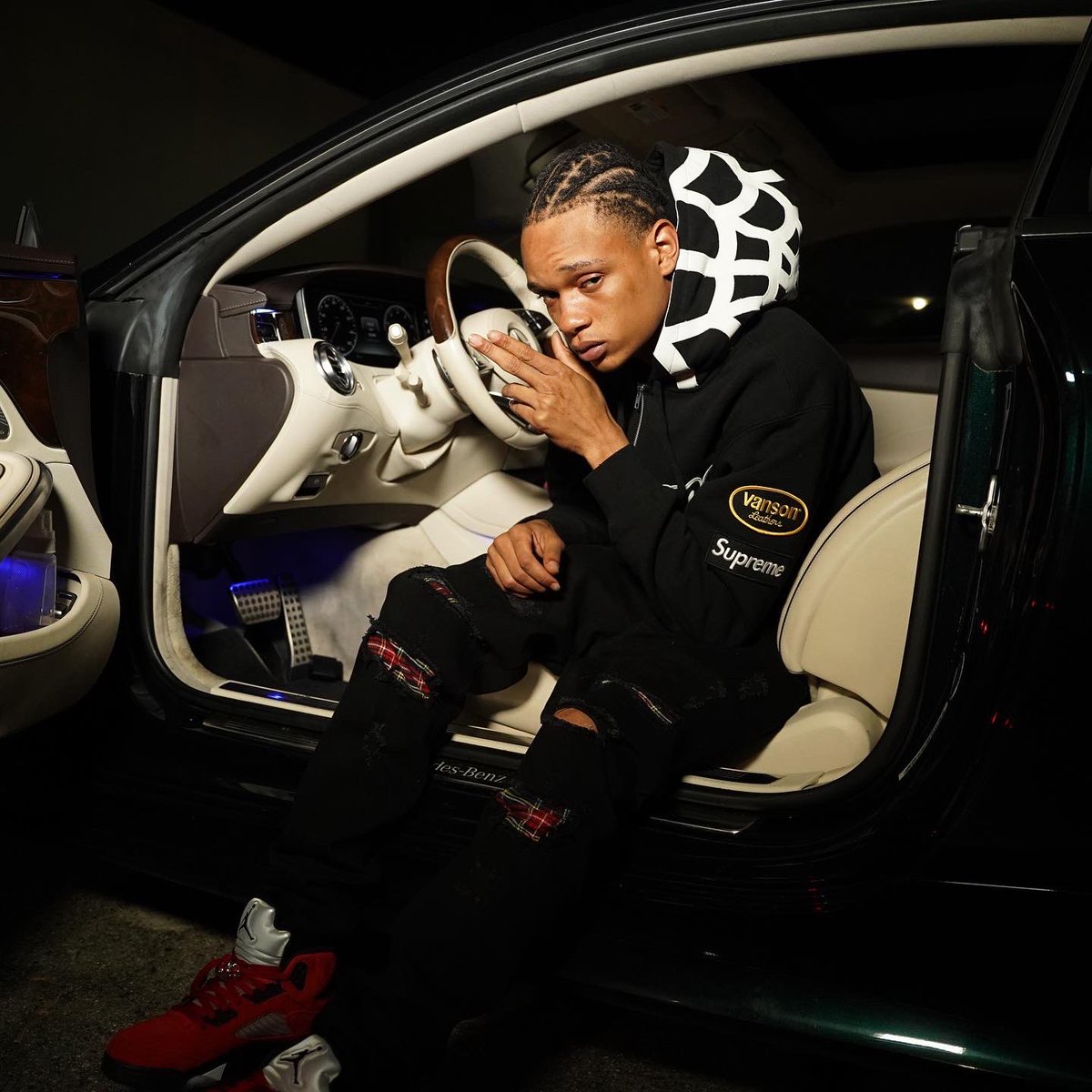 trapdinero8's tweet photo. Might gotta take da assist n let ya dawg get da big shot 🏀🌪

#FreeEight
#FreeDaFam https://t.co/CZXH2qITVC
