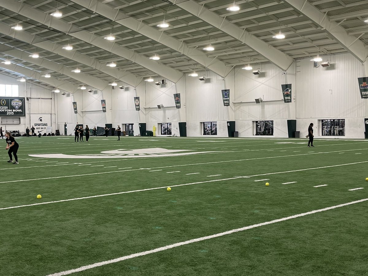 Thanks to @MSUCoachJoseph, her staff @CoachSorden & @CorrieHill for all their generosity on my visit to their team practice today! Nothing but 1st class by this staff! @MSU_Softball #offseasonwork