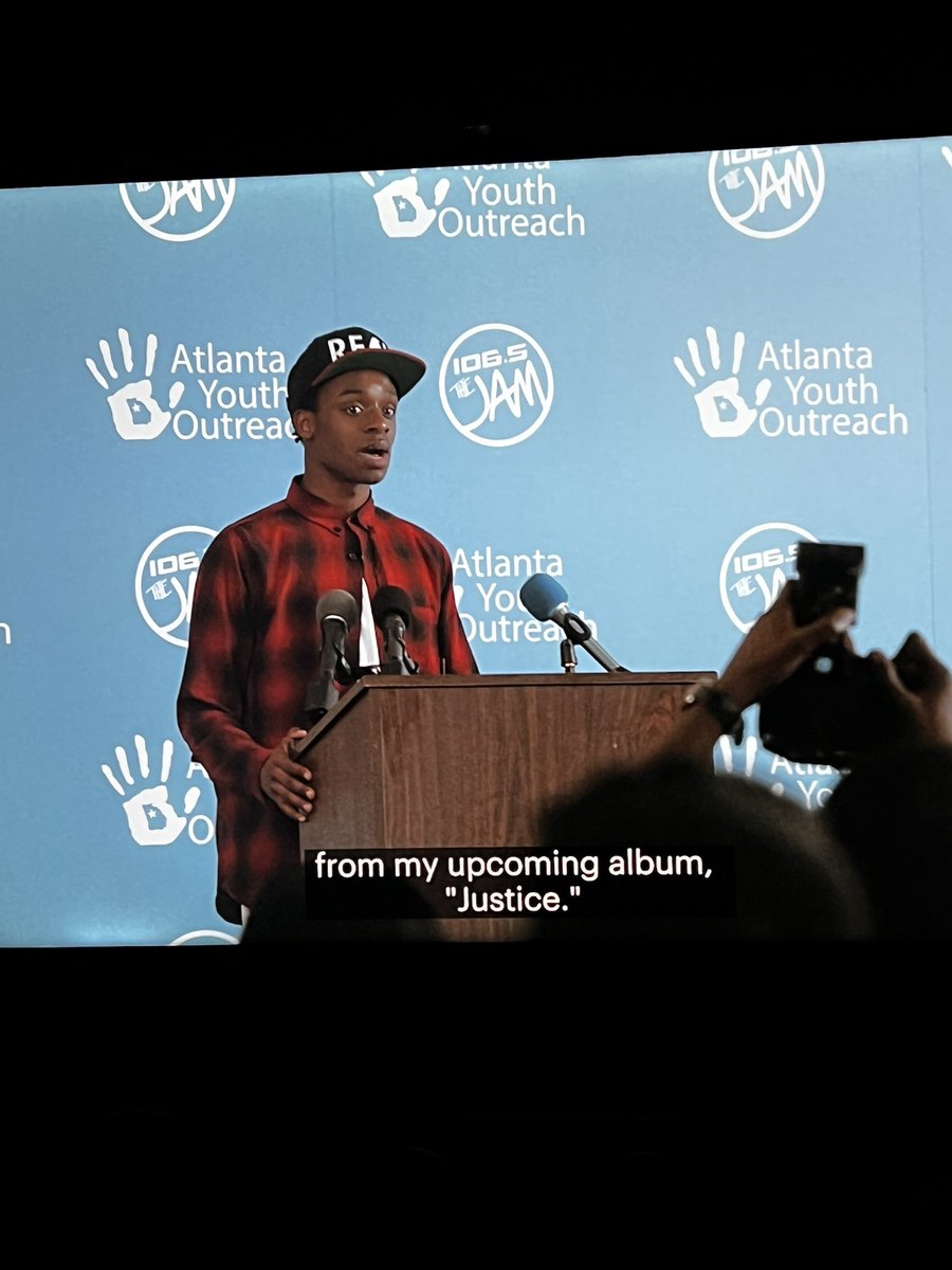 So Donald Glover correctly predicted the name of Justin Biebers recent album name, Justice, on the first season of Atlanta. 5 years before the album came out 💀