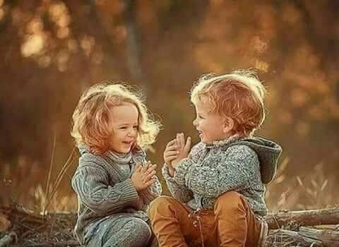 hashem5Kxy's tweet photo. بعض الحرُوف... 
تشبهُ الأيادي كثيرًا في وظاَئفها 
فهي: إمّا تُوجع بالصفع قاسية 
و إمّا تُطبطبَ على ظهورنا مُواَسيَة ...🍃🍃ر https://t.co/t1v3WfWp19