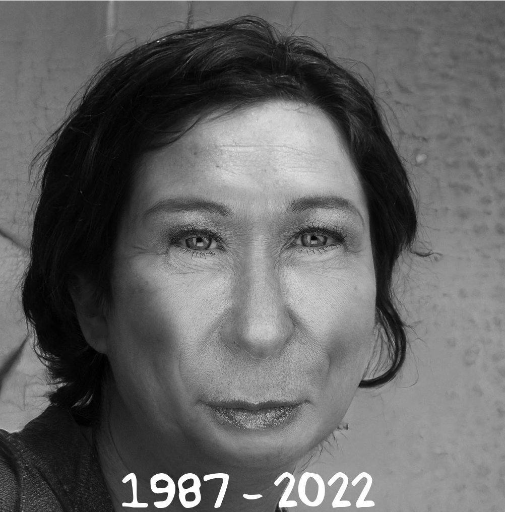 simpsonshints's tweet image. HEARTBREAKING: voice actor for character "Lisa the Simpson" was vaporized by a solar flare this afternoon.