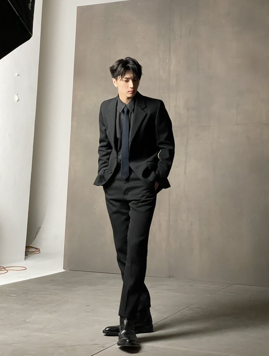 ㅤㅤ

             new acc but not new to rp. 
             like and rt to be mutuals.